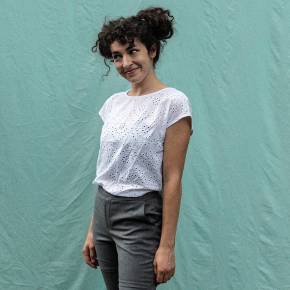 OLD NAVY | White Eyelet-Front Dolman-Sleeve Top - Picture 1 of 3